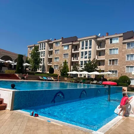 Luxury With Pool Access In Atia Apartman Csernomorec